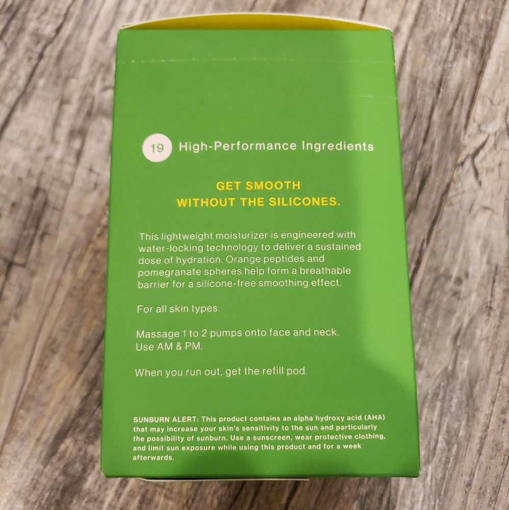 Tata Harper Water Lock Moisturizer - Picture 2 of 8
